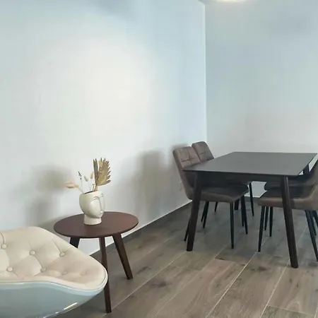 Phaedrus Living Coral Tranquility لارنكا